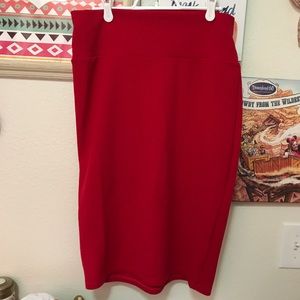 BNWOT Large True Red LuLaRoe Cassie